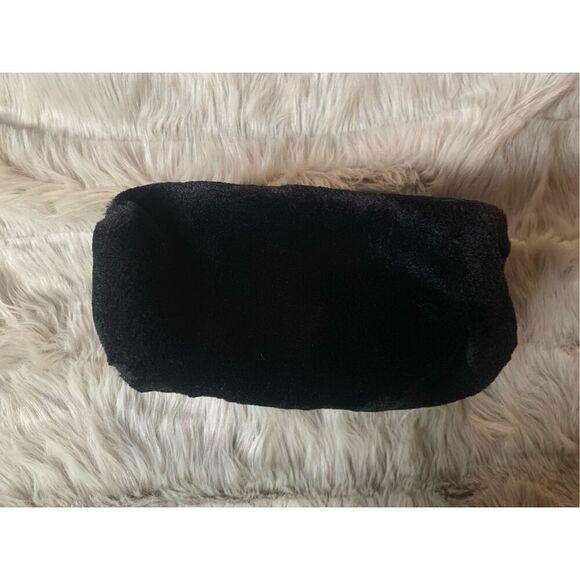 Anastasia Beverly Hills Black Faux Fur Cosmetic Makeup Bag - Picture 3 of 9